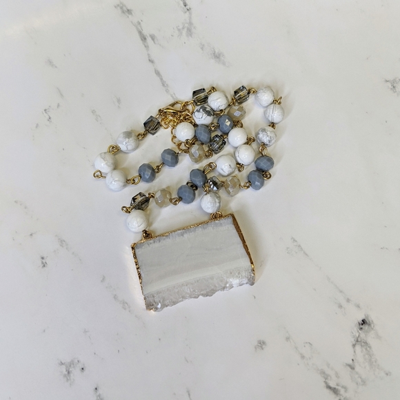 Chunky Crystal Gold Electroplated Rosery Chain - Picture 4 of 7